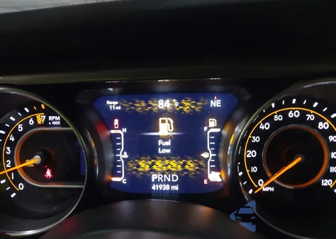 2023 Jeep Gladiator Overland 4X4 z USA, uszkodzony, nr VIN 1C6HJTFG9PL533535